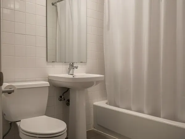Bathroom after color and material swap